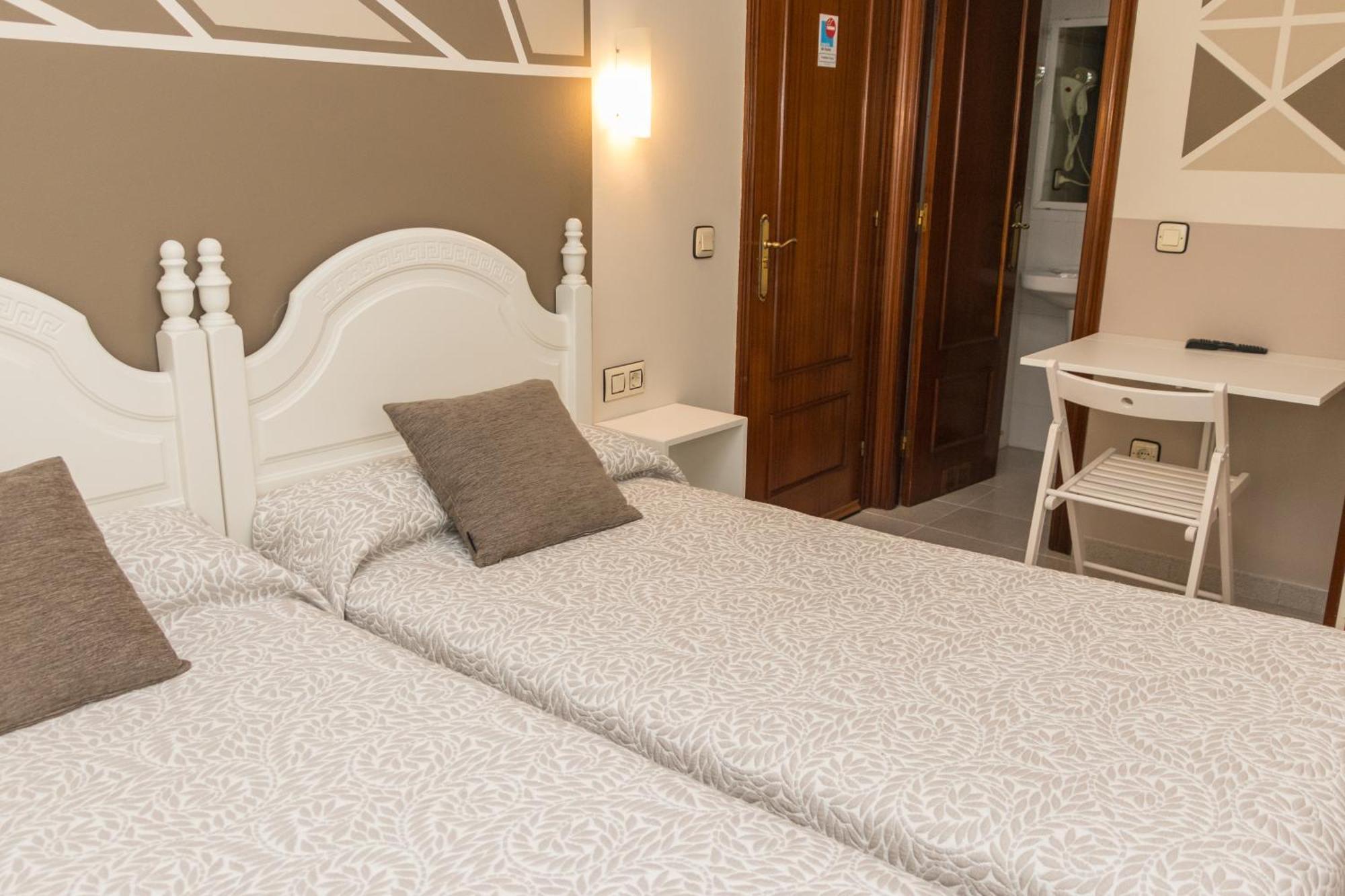 Hotel Plaza Cangas de Onis Luaran gambar