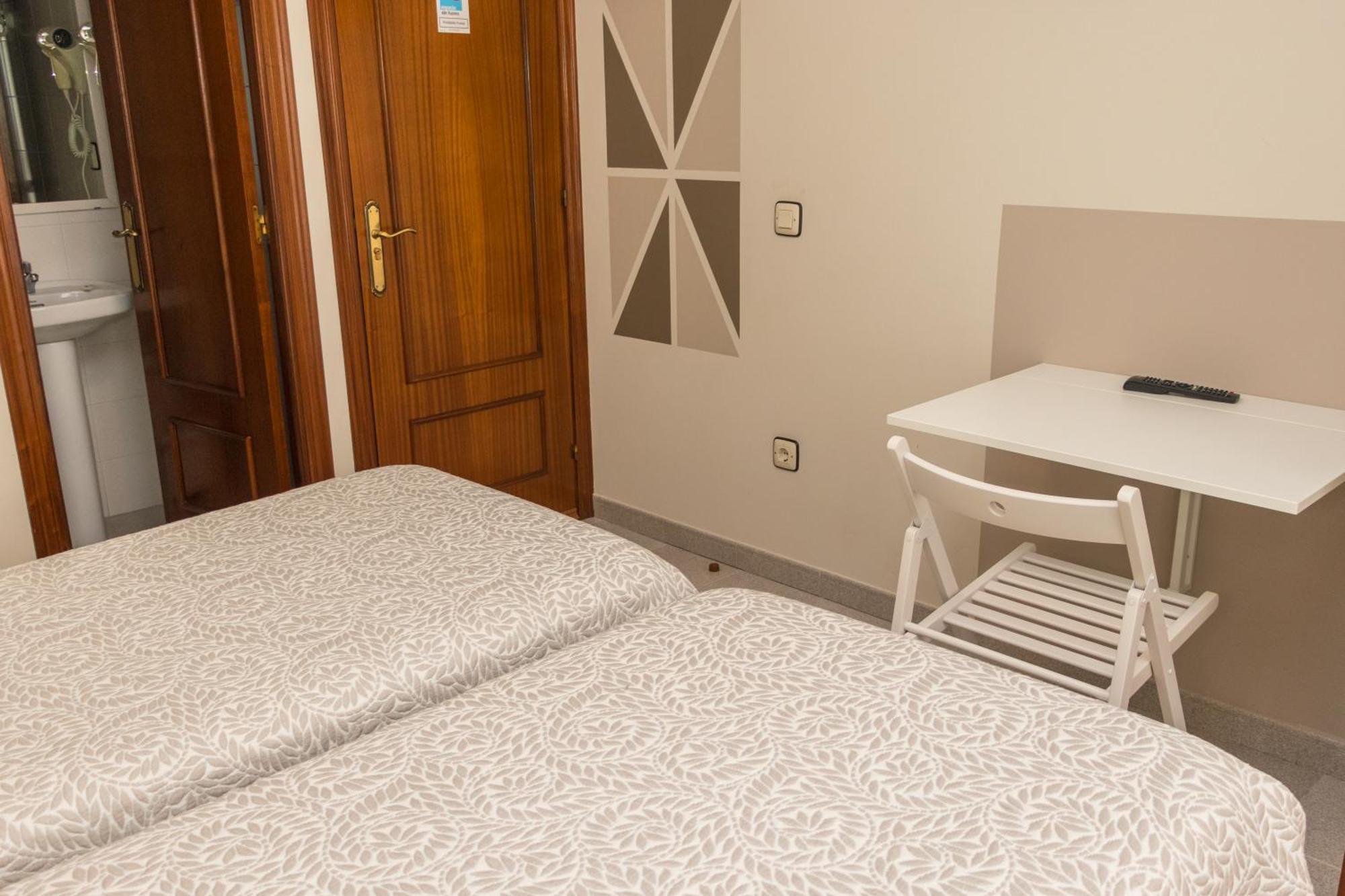 Hotel Plaza Cangas de Onis Luaran gambar