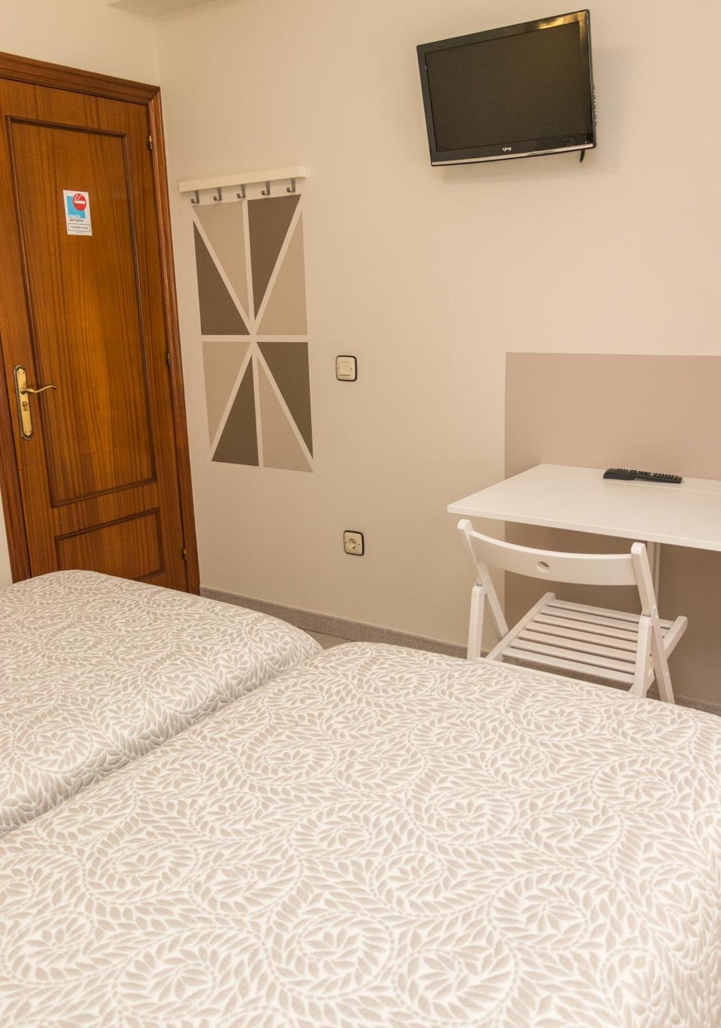 Hotel Plaza Cangas de Onis Luaran gambar